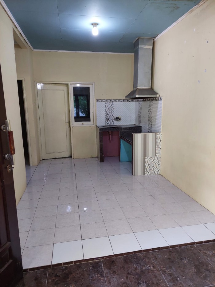 Rumah Dijual di Cluster Catalonia Deltamas Cikarang